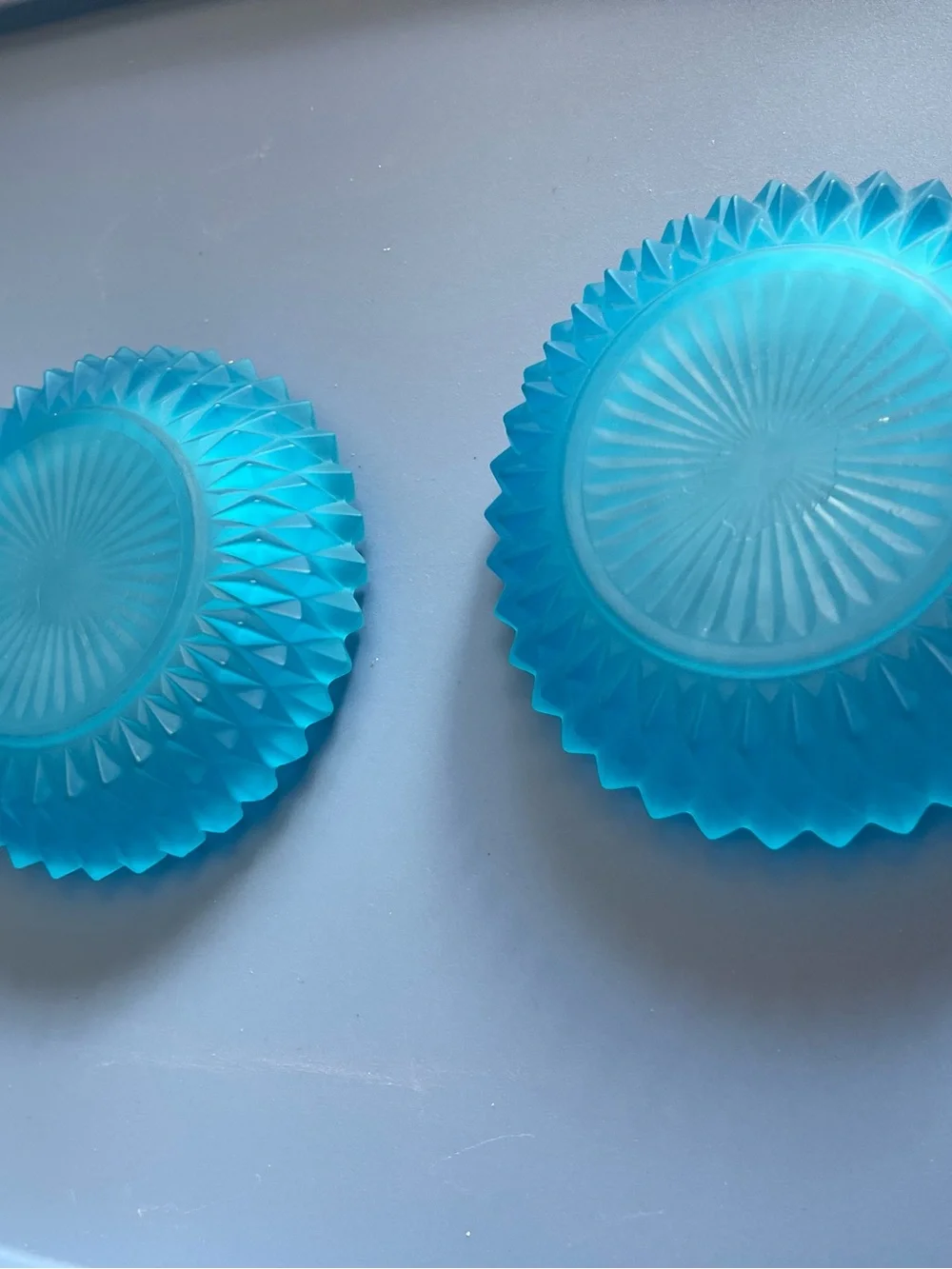Indiana Glass Satin Mist Blue Diamond Point Boutique Candy Box